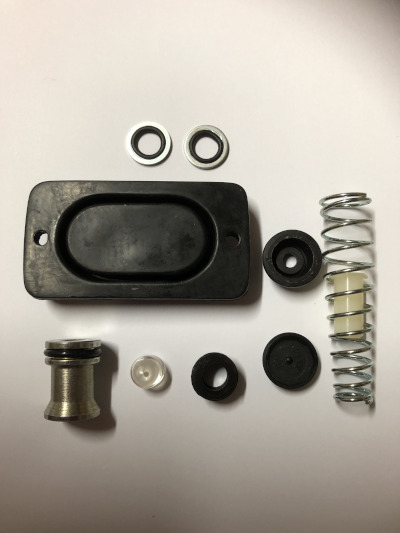 BRAKE MASTER REBUILD KIT